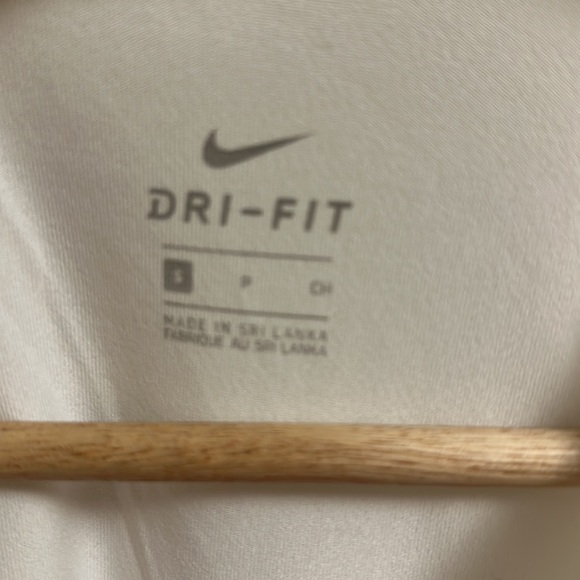 Nike Tank White Size Small - Picture 2 of 3